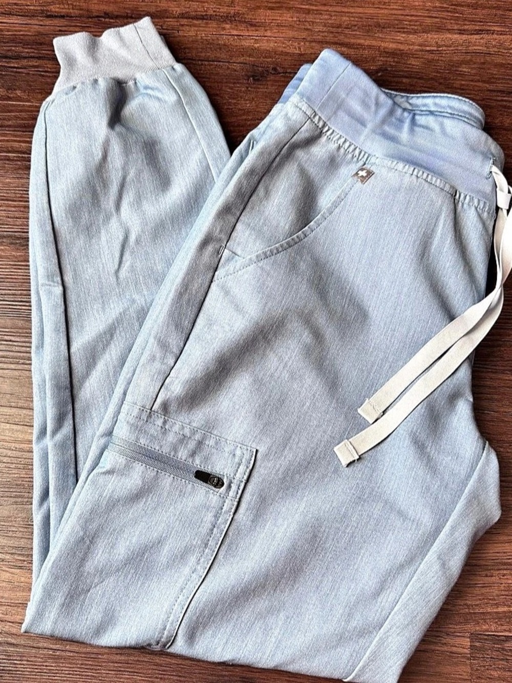 FIGS Scrub Pants Women's Zamora Jogger Size XS Cement PO 1300 Soft Blue Technica